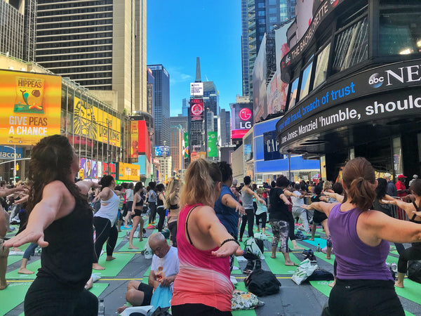 2018 SOLSTICE IN TIMES SQUARE : MIND OVER MADNESS YOGA