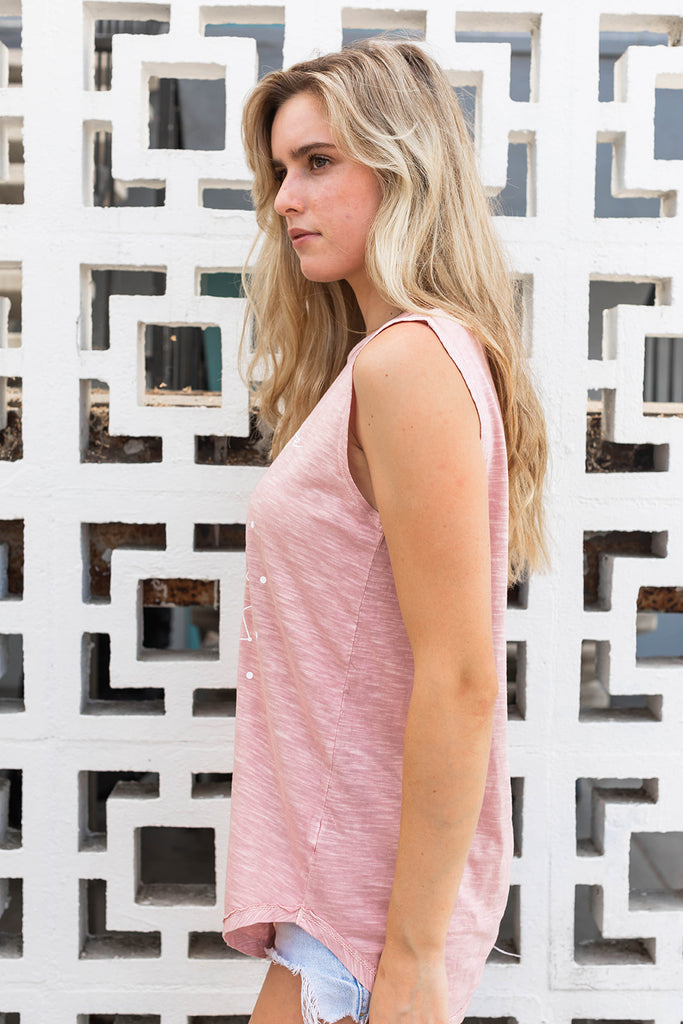 DREAM A LITTLE DREAM SLEEVELESS TEE